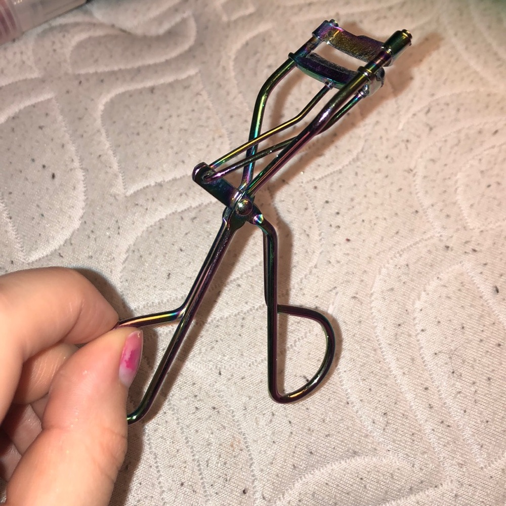 Chrome eye curler